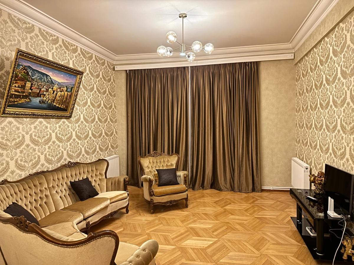 King Suite Apartment Ln Tbilissi Extérieur photo