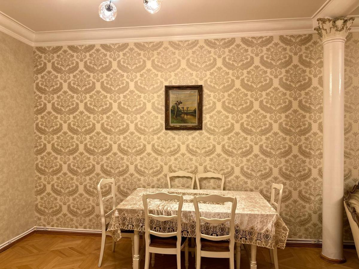 King Suite Apartment Ln Tbilissi Extérieur photo