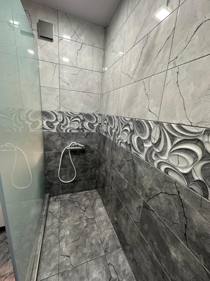 King Suite Apartment Ln Tbilissi Extérieur photo